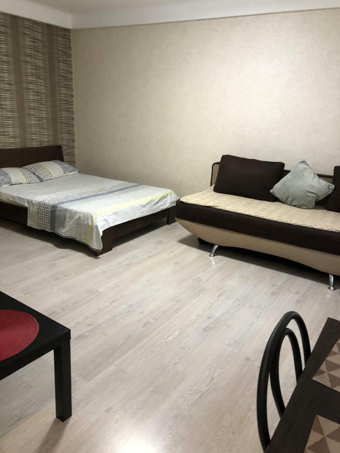 1 Ком. Кв Студио В Центре Запорожья Zaporizhia Bagian luar foto